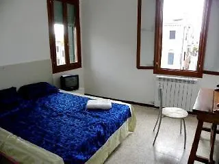 Calle De La Vida A San Giobbe Hotel Venice