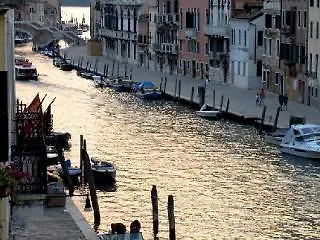 Calle De La Vida A San Giobbe Venice 2*,